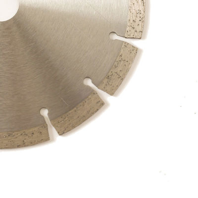 مكبس بارد مقاس 7 بوصة 180 × 1.6 / 2.2 × 10 × 22.23 × 14 طن شفرة ماسية مقسمة للأغراض العامة والحجر والخرسانة