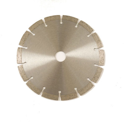 مكبس بارد مقاس 7 بوصة 180 × 1.6 / 2.2 × 10 × 22.23 × 14 طن شفرة ماسية مقسمة للأغراض العامة والحجر والخرسانة