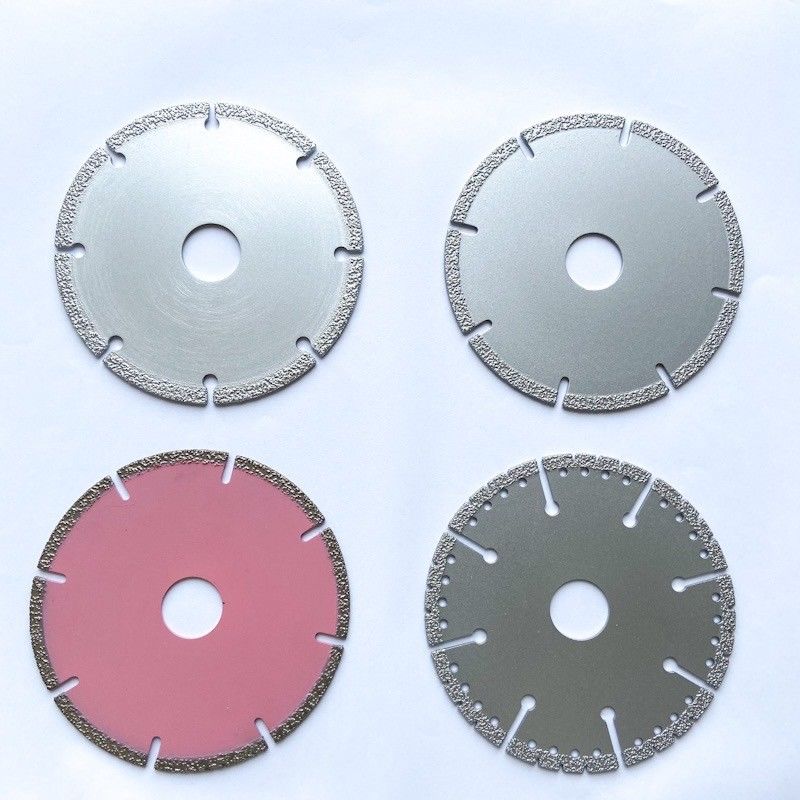 جودة عالية 4.5 بوصة 115 × 1.4 / 2.4 × 6 × 9T × 22.23mm فراغ من النحاس طحن قرص قطع الماس